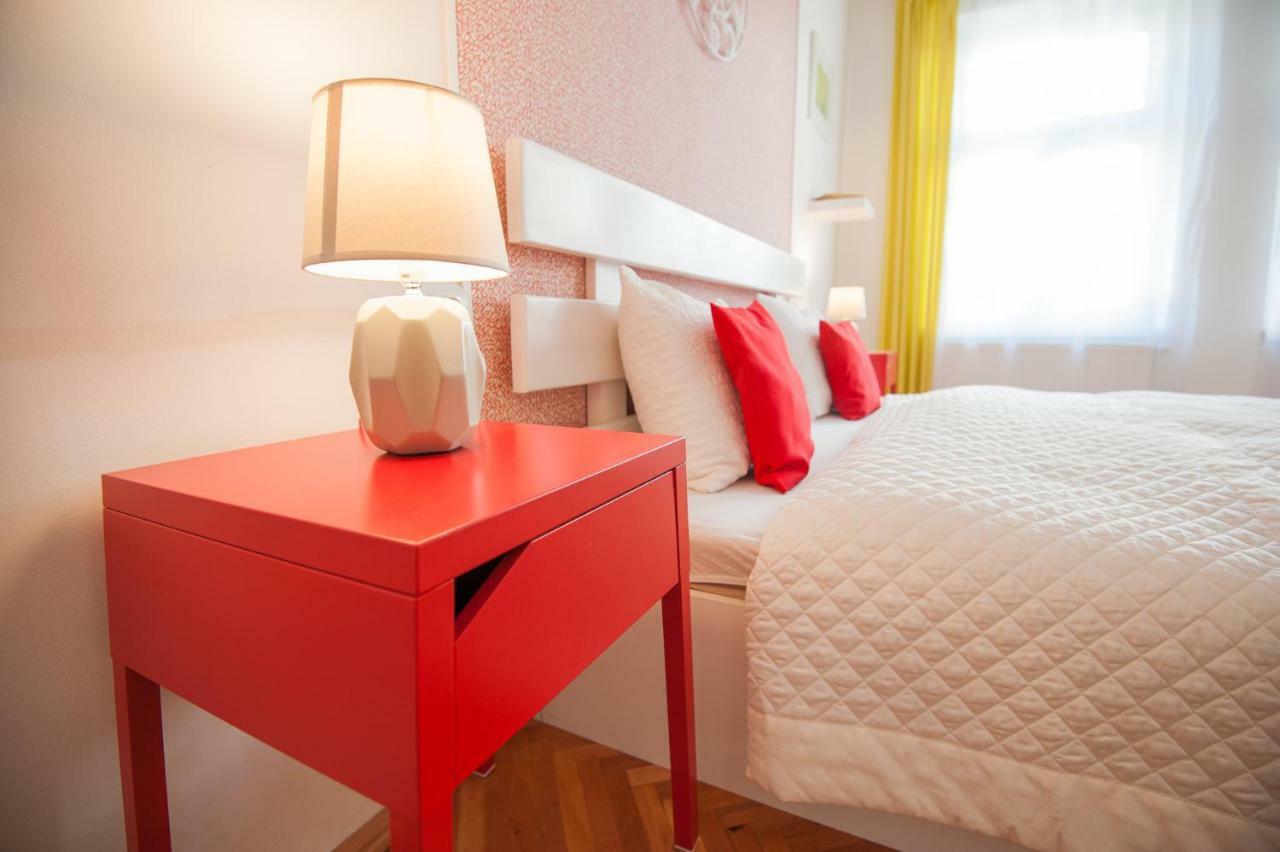 Spacious Stylish Apartment In Old Town Hermannstadt Exterior foto